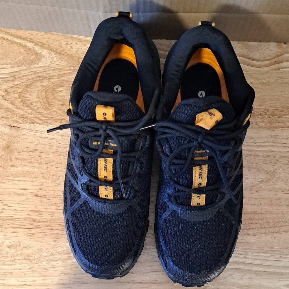 Hi-Tec Waterproof Mauna Hikers